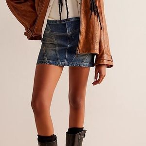 *NWT* FRER PEOPLE WE THE FREE COBRA DENIM MOTO MINI SKIRT